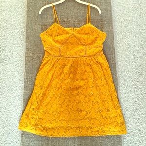 2/$20 Mustard Yellow Cute Trendy Target Dress L